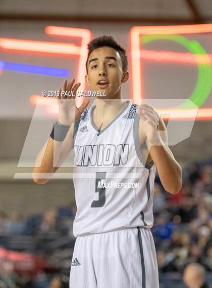 Thumbnail 1 in Curtis vs. Union (WIAA 4A Quarterfinal)  photogallery.