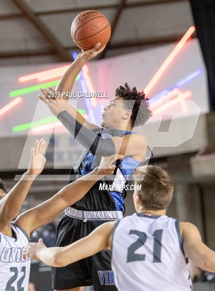 Thumbnail 2 in Curtis vs. Union (WIAA 4A Quarterfinal)  photogallery.