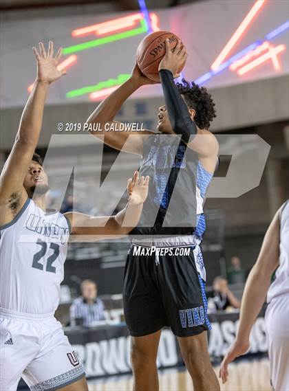 Thumbnail 1 in Curtis vs. Union (WIAA 4A Quarterfinal)  photogallery.