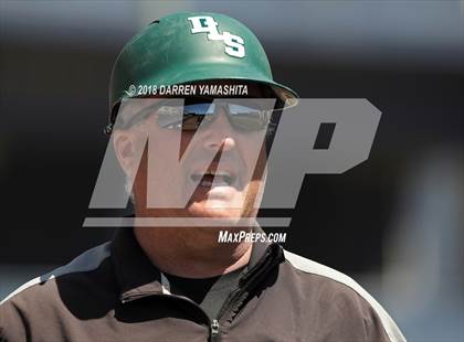 Thumbnail 2 in De La Salle vs. Elk Grove photogallery.