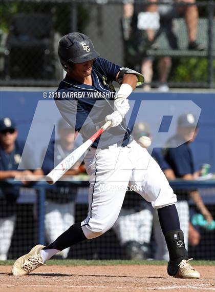 Thumbnail 1 in De La Salle vs. Elk Grove photogallery.