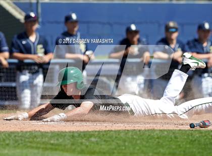 Thumbnail 1 in De La Salle vs. Elk Grove photogallery.