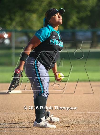 Thumbnail 2 in Sheldon vs. Tracy (CIF SJS D-1 Final) photogallery.