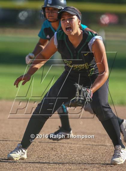 Thumbnail 3 in Sheldon vs. Tracy (CIF SJS D-1 Final) photogallery.