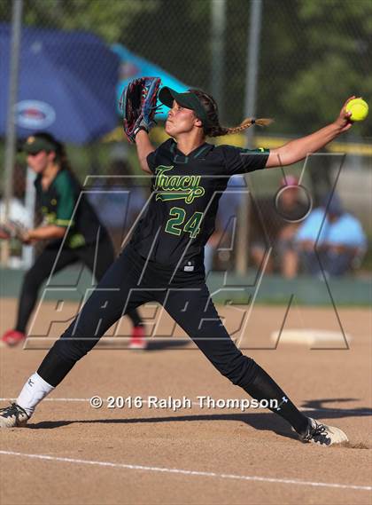 Thumbnail 2 in Sheldon vs. Tracy (CIF SJS D-1 Final) photogallery.
