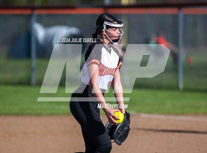 Thumbnail 2 in Anahuac vs Warren photogallery.