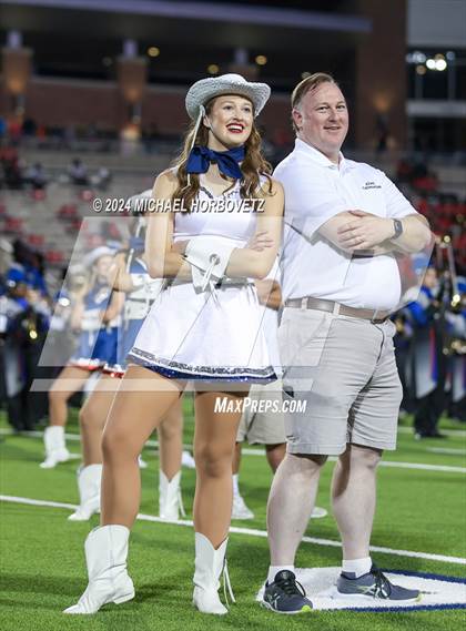 Thumbnail 2 in Allen @ Cedar Hill photogallery.