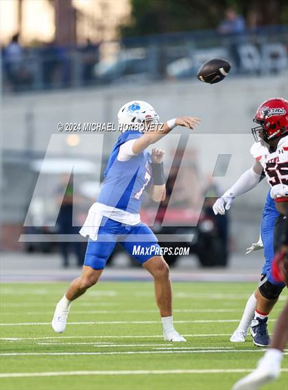 Thumbnail 2 in Allen @ Cedar Hill photogallery.