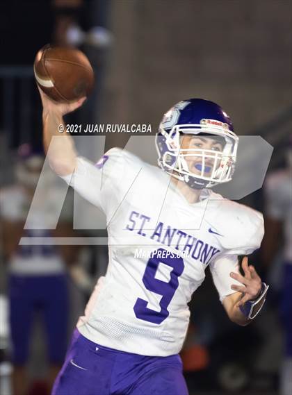 Thumbnail 3 in St. Anthony @ Salesian (CIF SS D10 Semifinal) photogallery.