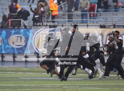 Thumbnail 3 in Harrisburg vs. Coatesville (PIAA 6A Semifinal) photogallery.