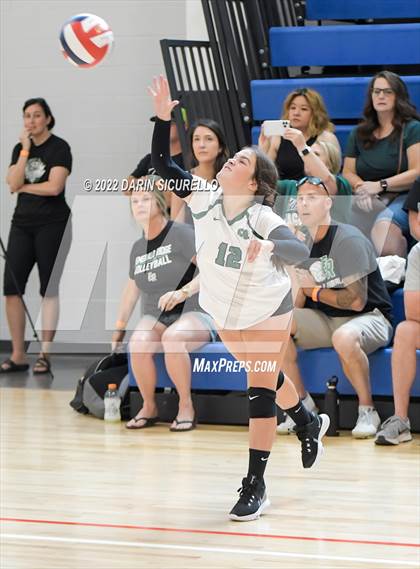 Thumbnail 3 in Emerald Ridge vs. Los Alamitos (Nike TOC Southwest) photogallery.