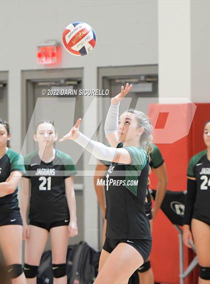 Thumbnail 2 in Emerald Ridge vs. Los Alamitos (Nike TOC Southwest) photogallery.