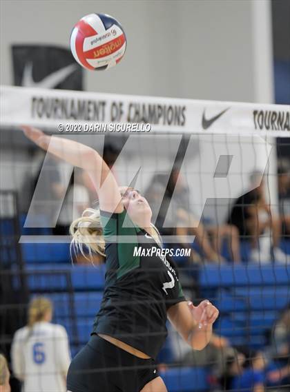 Thumbnail 2 in Emerald Ridge vs. Los Alamitos (Nike TOC Southwest) photogallery.