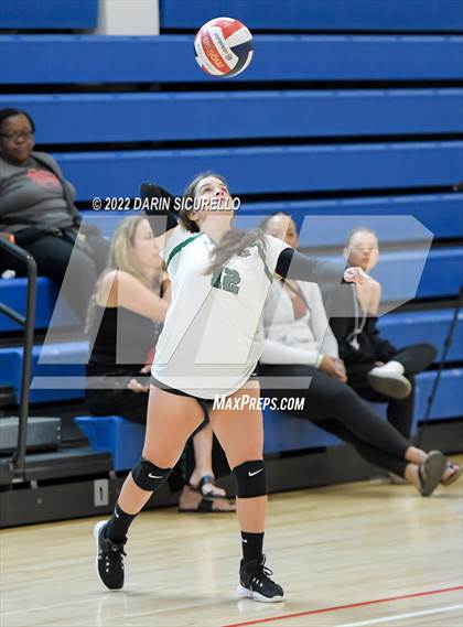 Thumbnail 3 in Emerald Ridge vs. Los Alamitos (Nike TOC Southwest) photogallery.