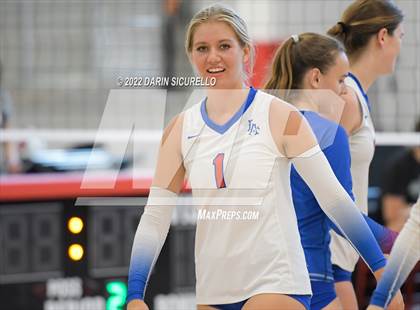 Thumbnail 2 in Emerald Ridge vs. Los Alamitos (Nike TOC Southwest) photogallery.