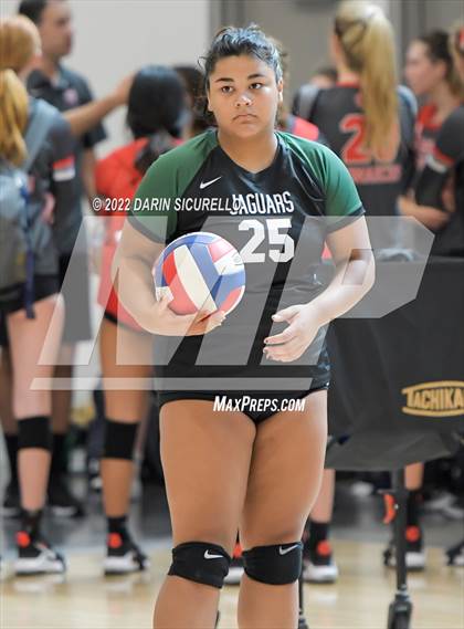 Thumbnail 3 in Emerald Ridge vs. Los Alamitos (Nike TOC Southwest) photogallery.