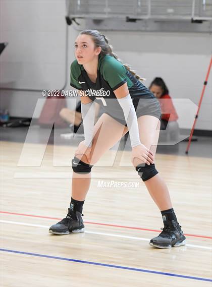Thumbnail 2 in Emerald Ridge vs. Los Alamitos (Nike TOC Southwest) photogallery.