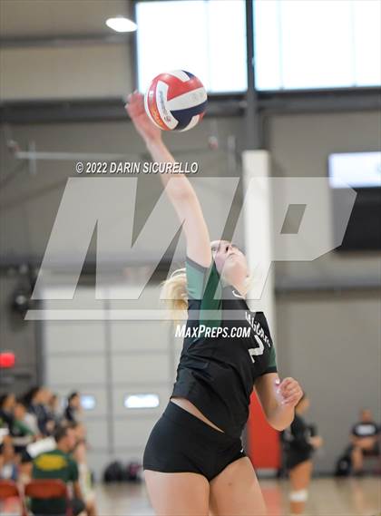 Thumbnail 1 in Emerald Ridge vs. Los Alamitos (Nike TOC Southwest) photogallery.