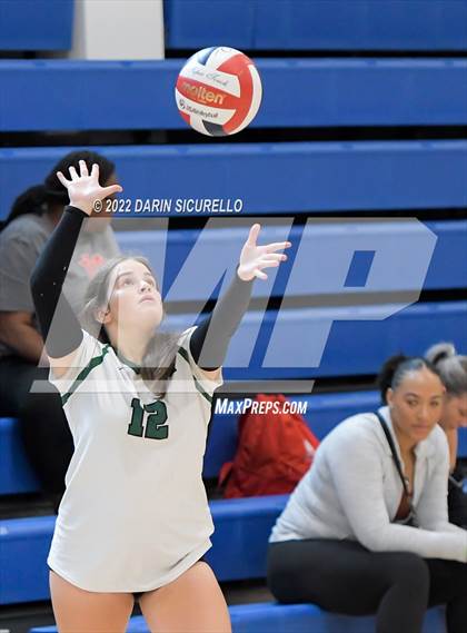 Thumbnail 3 in Emerald Ridge vs. Los Alamitos (Nike TOC Southwest) photogallery.