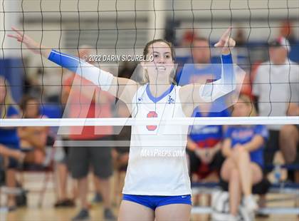 Thumbnail 2 in Emerald Ridge vs. Los Alamitos (Nike TOC Southwest) photogallery.