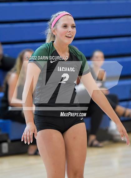 Thumbnail 3 in Emerald Ridge vs. Los Alamitos (Nike TOC Southwest) photogallery.