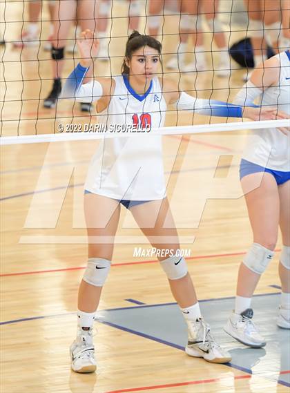 Thumbnail 3 in Emerald Ridge vs. Los Alamitos (Nike TOC Southwest) photogallery.