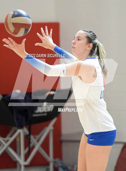 Thumbnail 3 in Emerald Ridge vs. Los Alamitos (Nike TOC Southwest) photogallery.