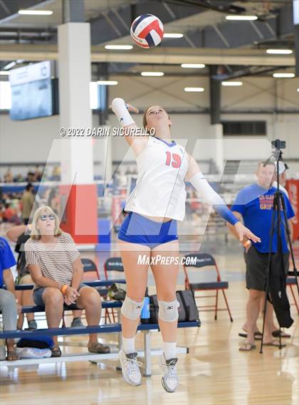 Thumbnail 3 in Emerald Ridge vs. Los Alamitos (Nike TOC Southwest) photogallery.