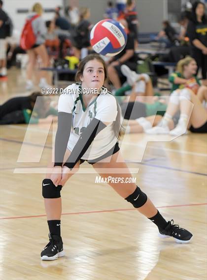Thumbnail 2 in Emerald Ridge vs. Los Alamitos (Nike TOC Southwest) photogallery.