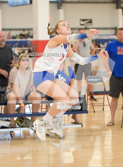 Thumbnail 3 in Emerald Ridge vs. Los Alamitos (Nike TOC Southwest) photogallery.