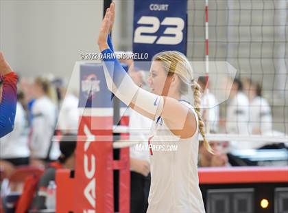 Thumbnail 2 in Emerald Ridge vs. Los Alamitos (Nike TOC Southwest) photogallery.