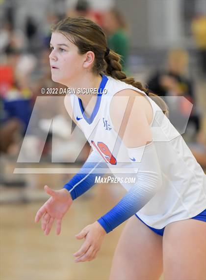 Thumbnail 2 in Emerald Ridge vs. Los Alamitos (Nike TOC Southwest) photogallery.