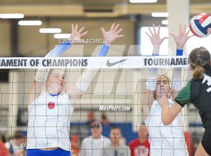 Thumbnail 3 in Emerald Ridge vs. Los Alamitos (Nike TOC Southwest) photogallery.