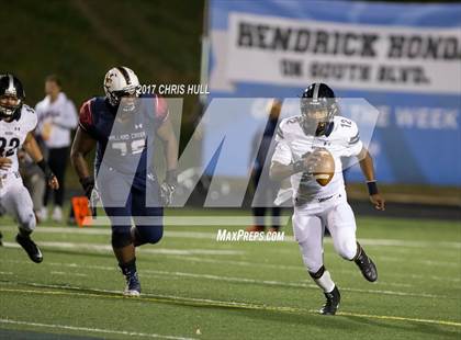 Thumbnail 3 in Hough vs. Mallard Creek (NCHSAA 4AA Regional Final) photogallery.