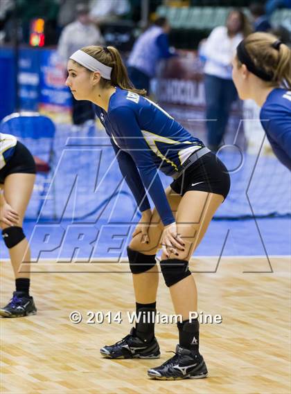 Thumbnail 2 in Ardsley vs.Elwood-Glenn (NYSPHSAA Class B Pool Play) photogallery.