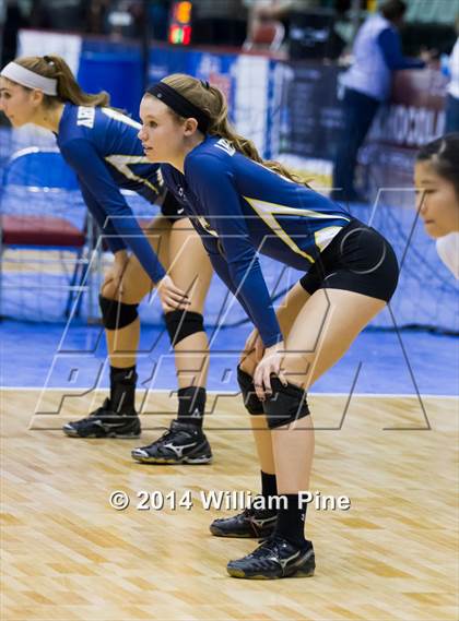 Thumbnail 2 in Ardsley vs.Elwood-Glenn (NYSPHSAA Class B Pool Play) photogallery.