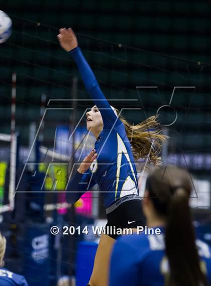 Thumbnail 3 in Ardsley vs.Elwood-Glenn (NYSPHSAA Class B Pool Play) photogallery.