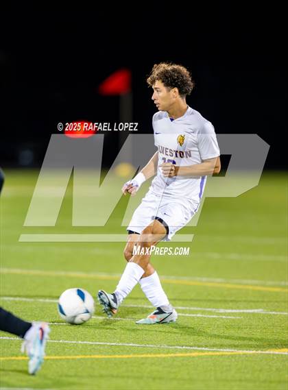 Thumbnail 1 in Ball @ Galena Park (Scrimmage) photogallery.