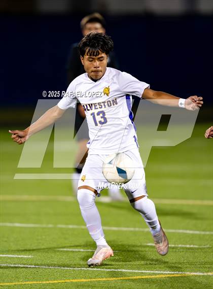 Thumbnail 1 in Ball @ Galena Park (Scrimmage) photogallery.