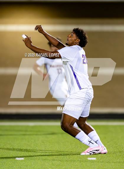 Thumbnail 1 in Ball @ Galena Park (Scrimmage) photogallery.