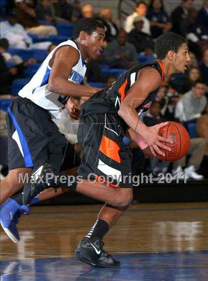 Thumbnail 2 in Windward vs. Beverly Hills (Windward Classic) photogallery.