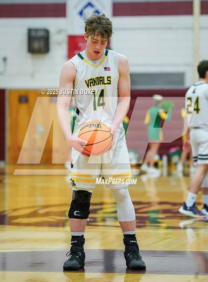 Thumbnail 3 in Eureka vs. McDermitt (NIAA 1A East League Semifinals) photogallery.