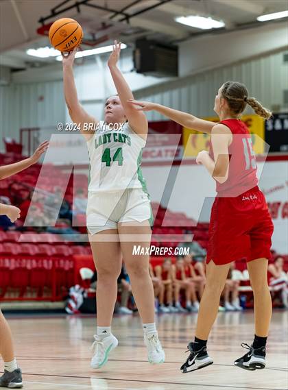 Thumbnail 1 in Highland vs Thayer (Billy Ply Classic) photogallery.