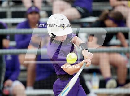 Thumbnail 2 in Timber Creek vs Fossil Ridge photogallery.