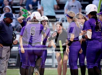 Thumbnail 3 in Timber Creek vs Fossil Ridge photogallery.
