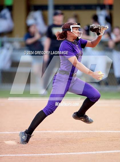 Thumbnail 3 in Timber Creek vs Fossil Ridge photogallery.
