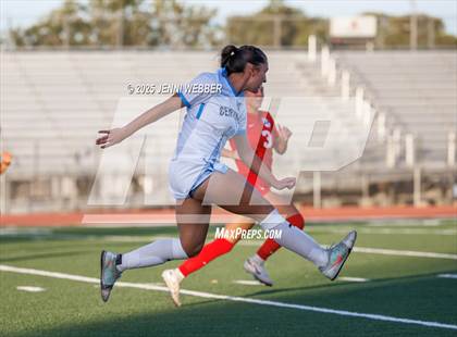 Thumbnail 3 in Coronado vs. Centennial (NIAA 5A Semifinal) photogallery.