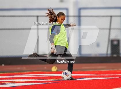 Thumbnail 2 in Coronado vs. Centennial (NIAA 5A Semifinal) photogallery.