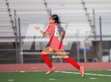Thumbnail 2 in Coronado vs. Centennial (NIAA 5A Semifinal) photogallery.