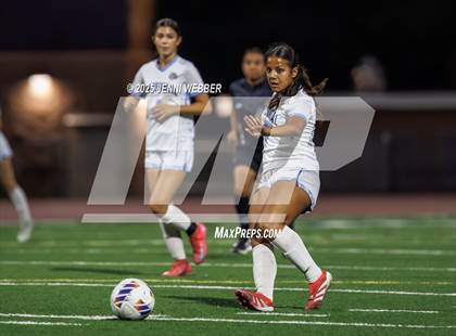 Thumbnail 3 in Coronado vs. Centennial (NIAA 5A Semifinal) photogallery.